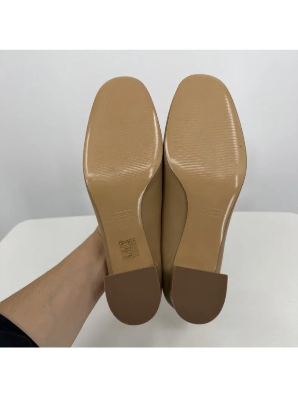 Everlane Italian Leather Day Heel Light Taupe 10.5 Women's Elastic Back Comfort